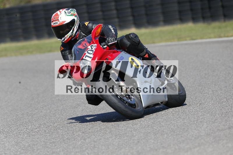 /49 26.08.2025 Cornu Master School ADR/gruen-vert/104